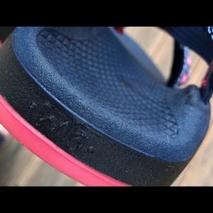 marquise pink chacos